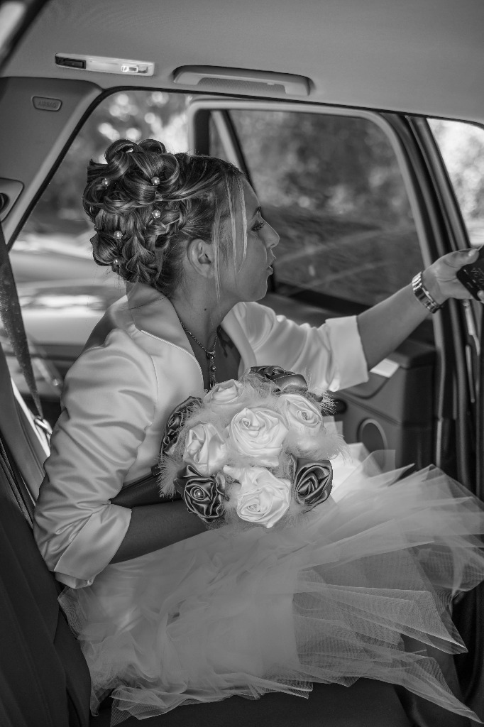 Bouquet de mariée blanc et argent en satin et tulle
Créatrice fleur en tissu
Bouquet de mariée sans fleurs
Création fleurs de mariée