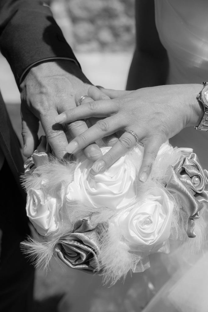 Bouquet de mariée gris et blanc