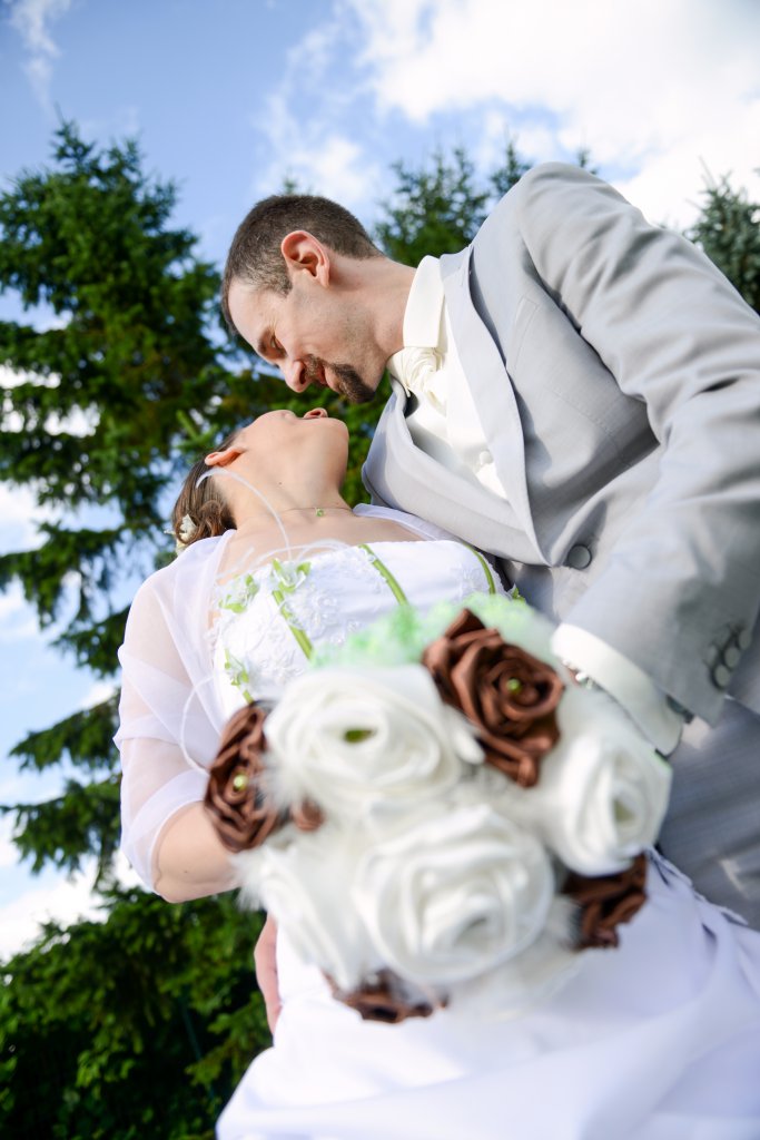 Bouquet de mariée tissu marron et vert anis
Bouquet de mariage accessoires
Bouquet de mariée original