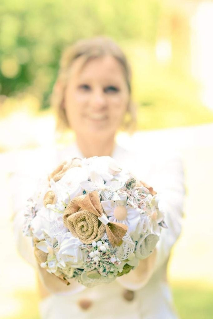 Bouquet de mariée en tissu , bouquet sans fleur, bouquet de mariée alternatif, bouquet mariage champêtre
Bouquet de mariée sans fleurs
Création fleurs de mariée