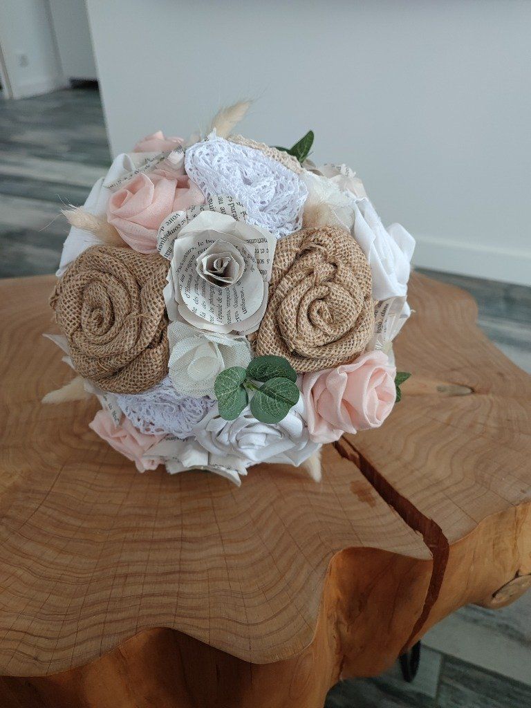 Bouquets de mariée original en tissu, bouquet alternatif retro