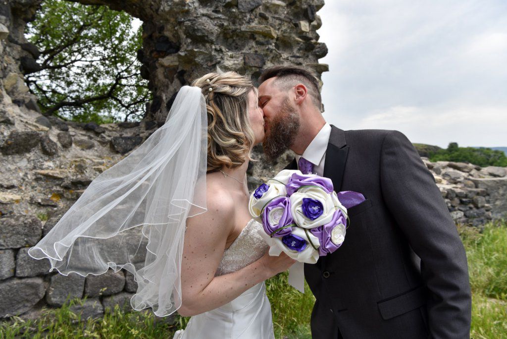 Bouquet de mariée tissu ivoire violet parme
Bouquet de mariage ivoire et parme