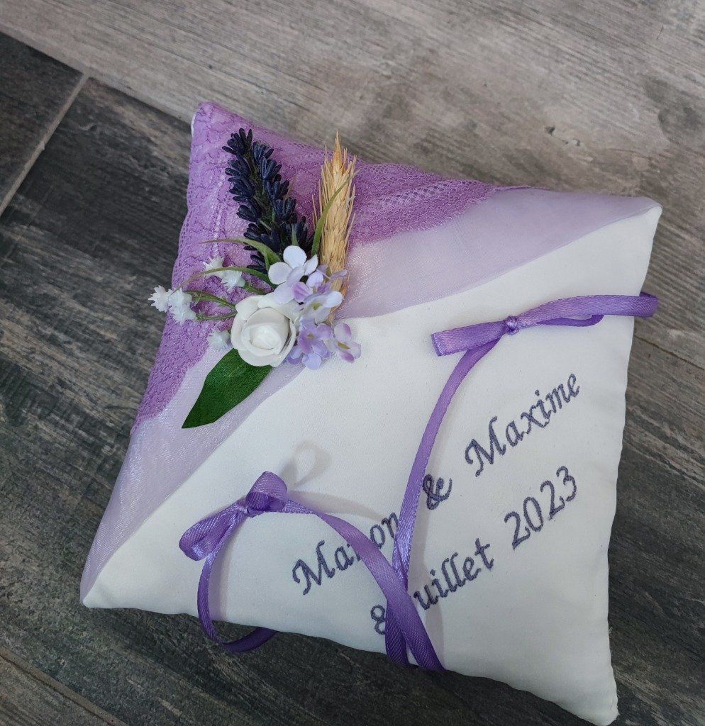 Réf 4-5
Porte alliances violet parme
Mariage thème lavande
39€