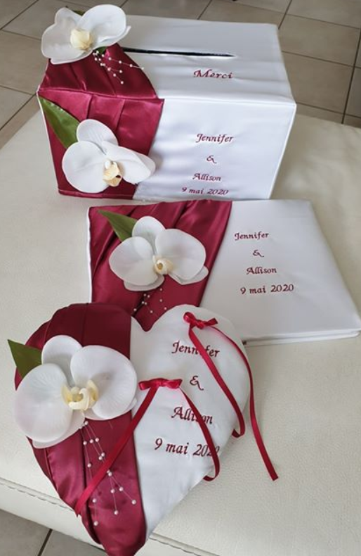 Ref 2Cparrure
coussin d’alliance, livre d'or et urne
Blanc et bordeaux orchidée