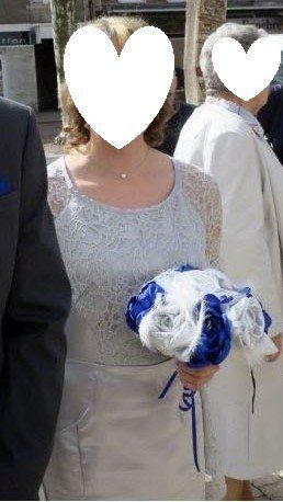 Bouquet de mariée tissu bleu roi et argent
Bouquet de mariage accessoires
Bouquet de mariée original satin bleu roi