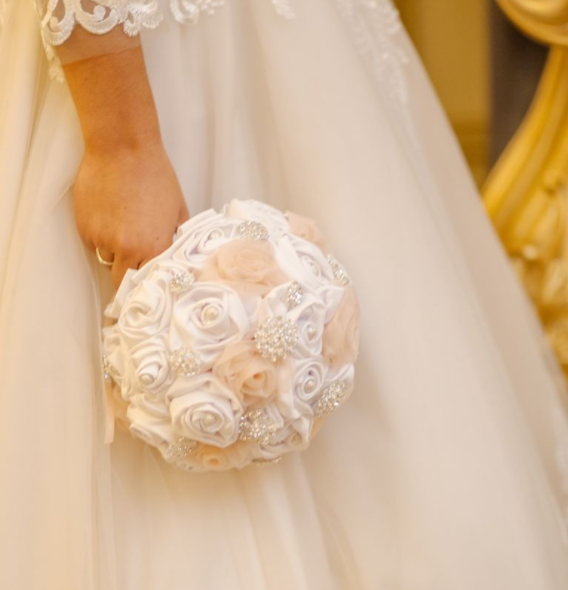 Bouquet de mariée princesse 
Bouquet de mariée strass bijoux argent