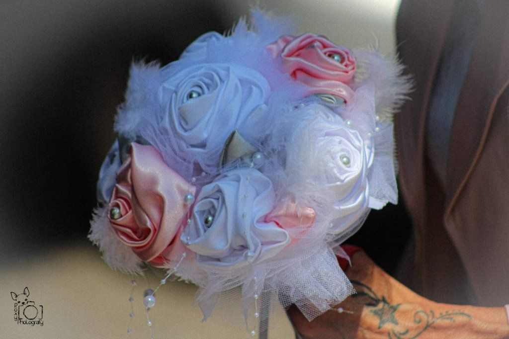 Bouquet de mariée en tissu satin
Bouquet de mariée fleur en satin
Bouquet de mariée alternatif
Bouquet de mariée sans fleurs
Création fleurs de mariée